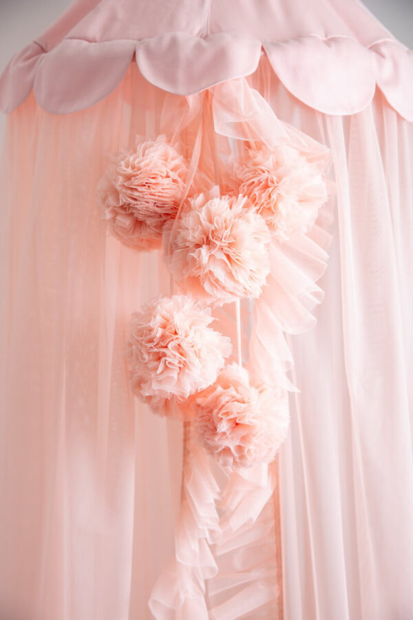 Model baldahina “Ruffle”