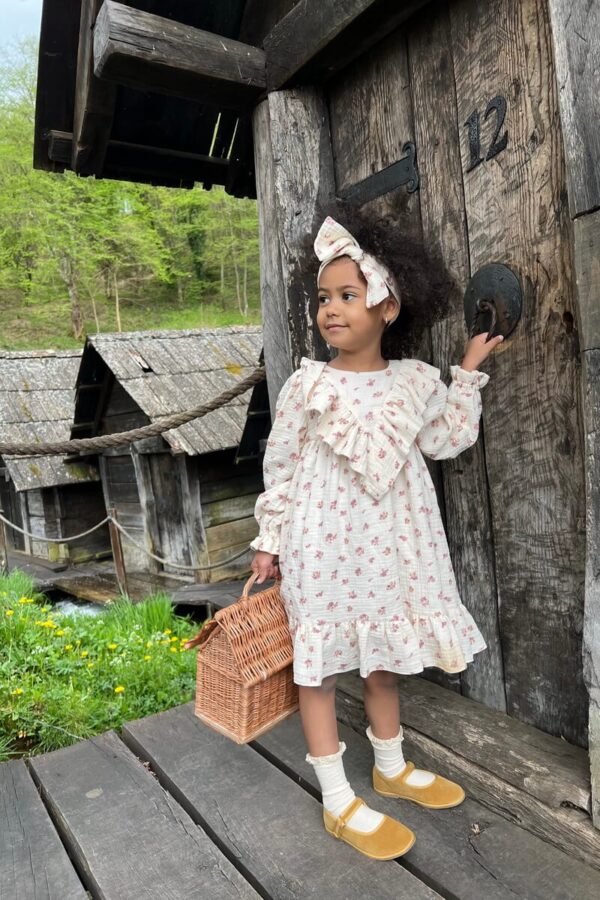 Moderna haljinica za devojčice „Klara“ od prirodnih tkanina