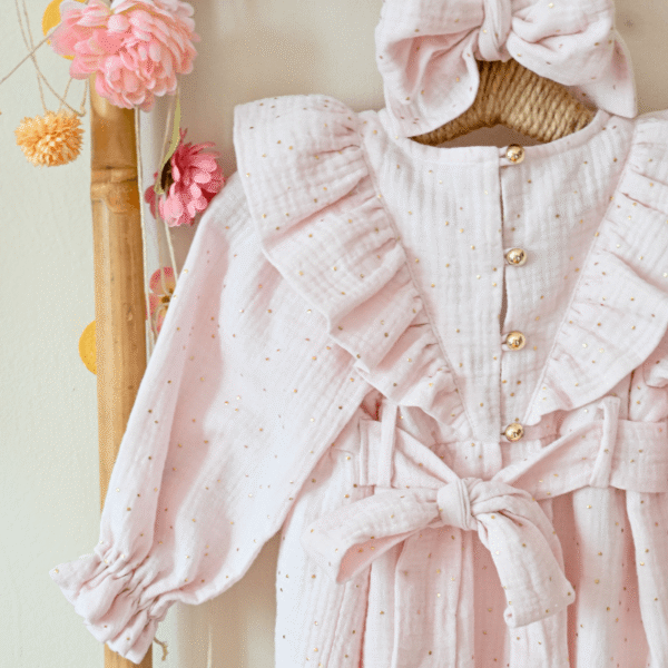 Bebi bodić „Exclusive“ ručno rađen od najkvalitetnijeg pamuka (Light Pink Gold Dots)