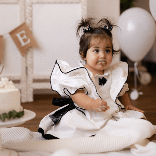 Haljinica „Raskoš“ sa bogatim karnerima