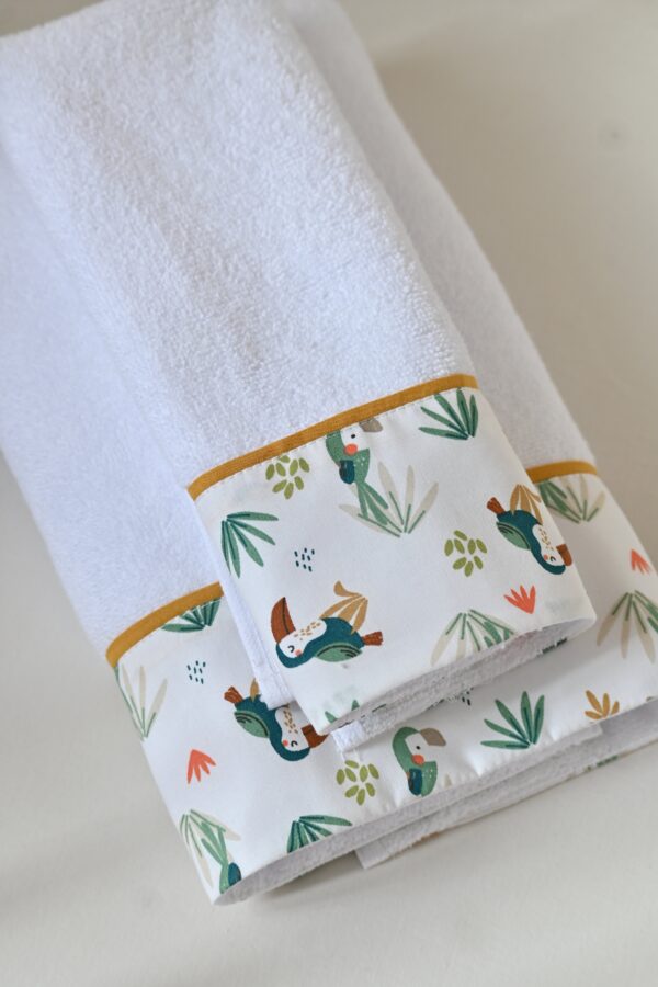 Peškir sa vezom imena “Jungle“