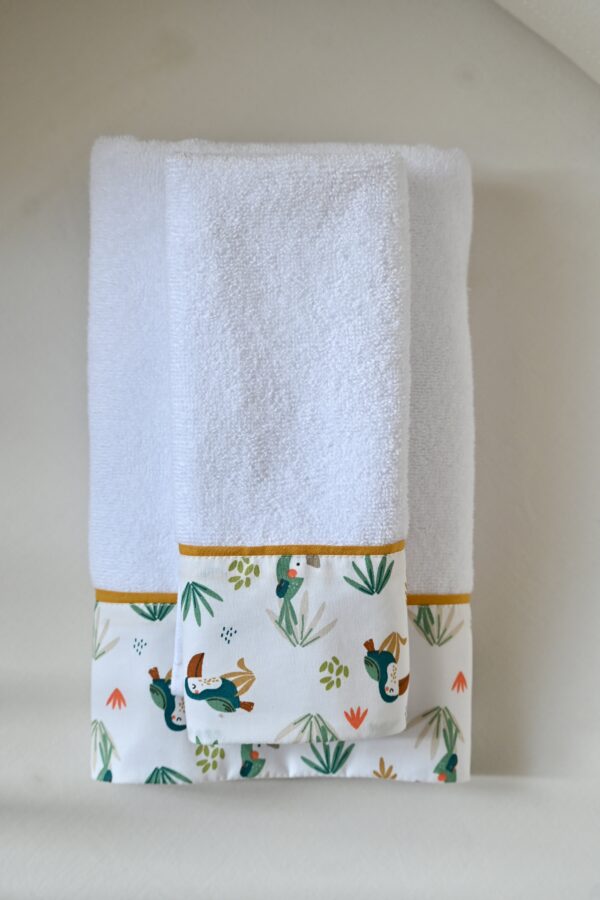 Peškir sa vezom imena “Jungle“