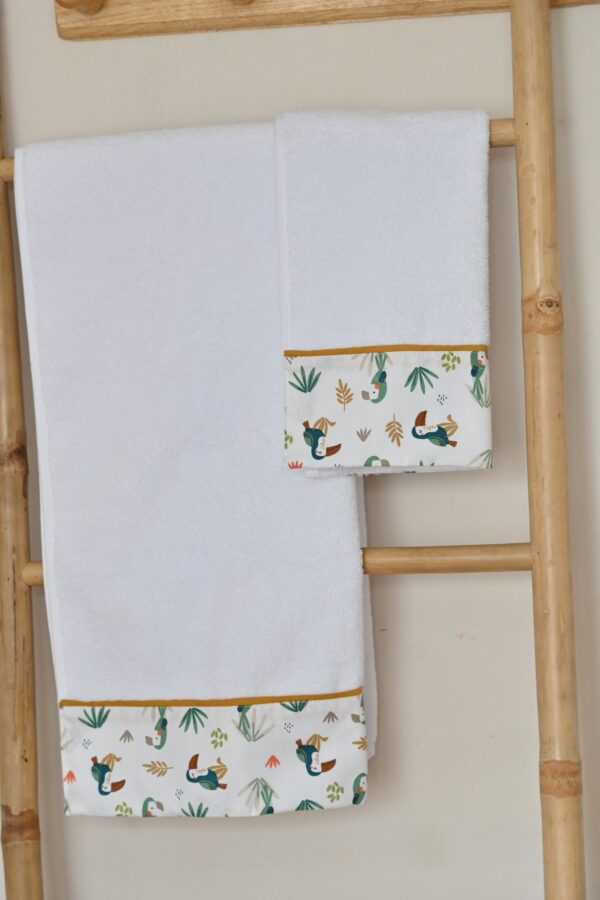 Peškir sa vezom imena “Jungle“