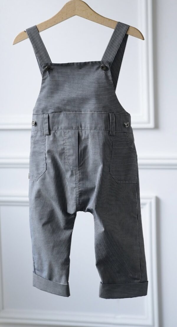 Dečije pantalone na tregere za dečake