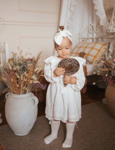 haljinica-bela-za-devojcice-i-bebe-child-chic-devojčica2