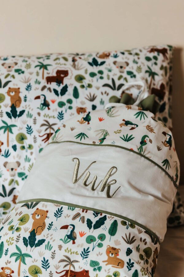 Set Jastučnica i vrećica sa vezom imena "Jungle"-Personalizovani poklon za vrtić