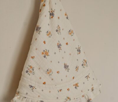 set-pamucnih-peskira-sa-detaljima-muslina-cvetici-kapuljača2