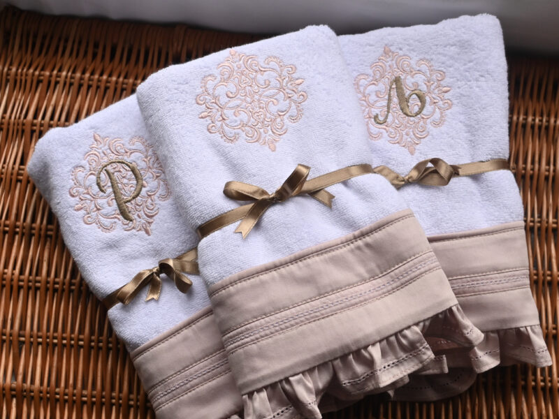 set-peskira-mali-i-veliki-monogram-glavna